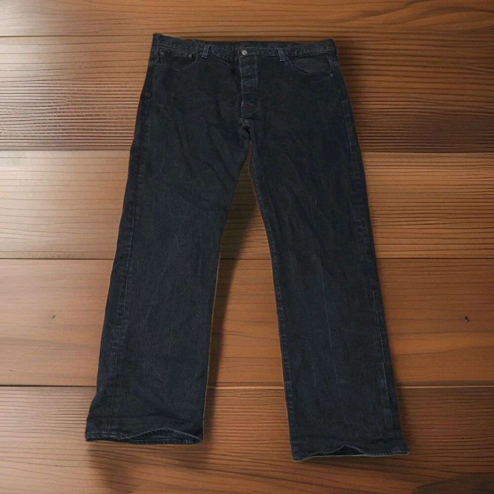 Levi's 501 Black Jeans Mens 42x32 Original Fit Straight Leg Button Fly W41 L30